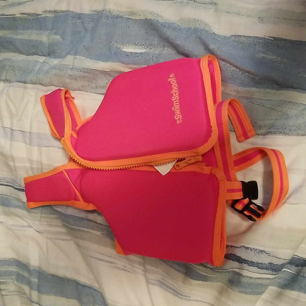 Swimschool swim vest wt 20 to 33lbs chest 20i